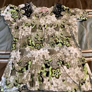 Koi scrub top size M